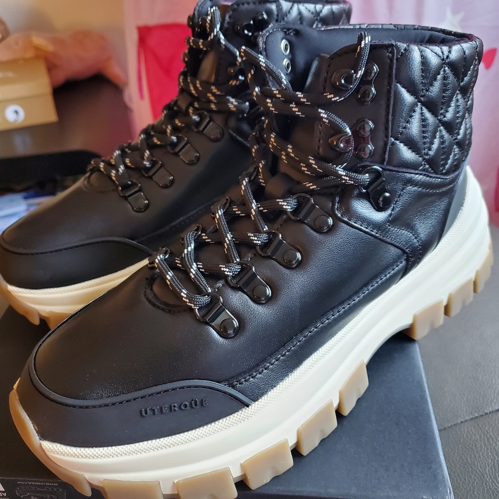 Uterque Chunky Leather High Top Sneaker